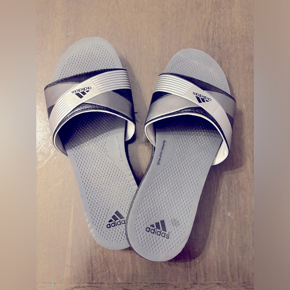 Women’s Adidas Slides - size 7